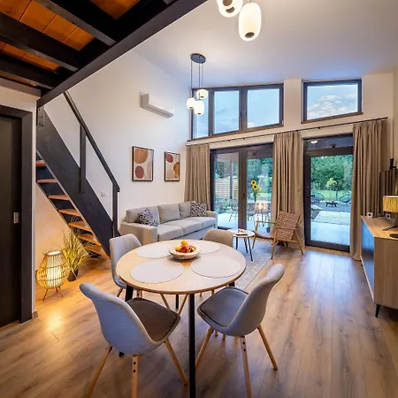 White Lotus Mini Loft House Lägenhet Mezőkövesd