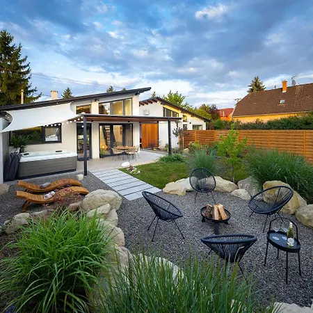 Lägenhet White Lotus Mini Loft House Mezőkövesd